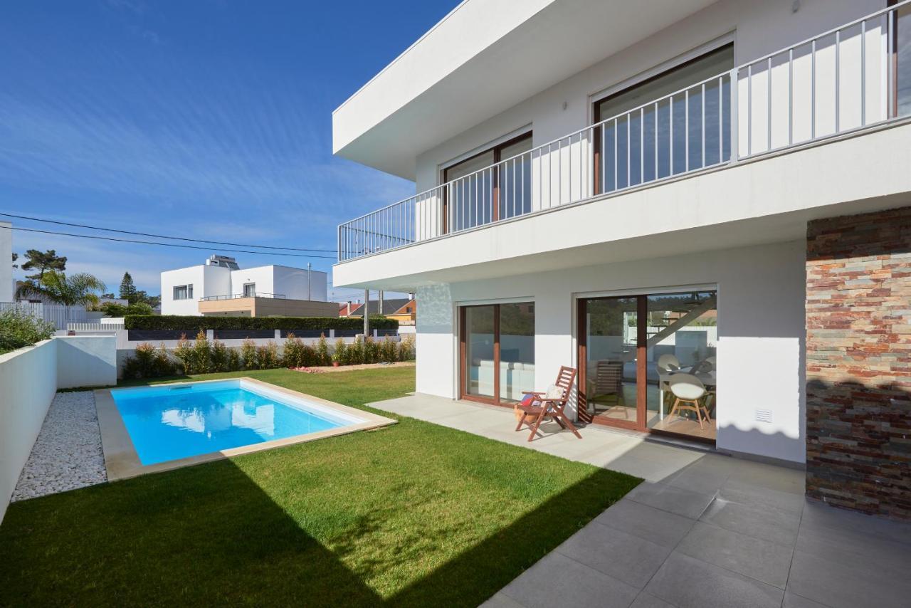 Aroeira Villa W/ Pool Near Beach, By Timecooler ภายนอก รูปภาพ